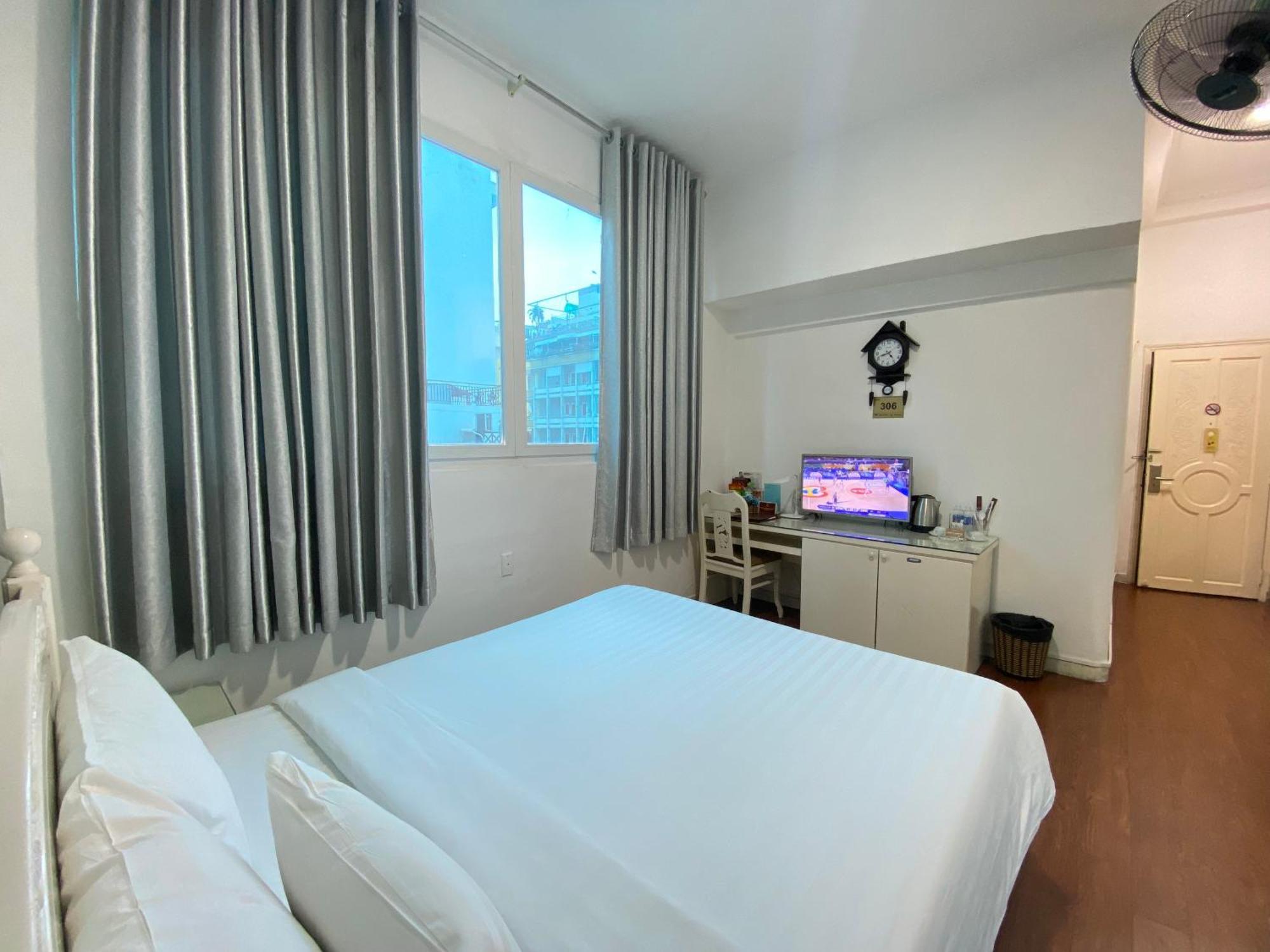 A25 Hotel - 35 Mac Thi Buoi Хошимин Экстерьер фото