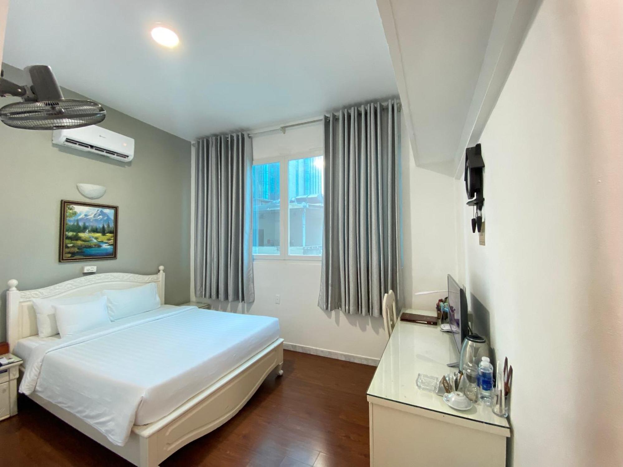 A25 Hotel - 35 Mac Thi Buoi Хошимин Экстерьер фото